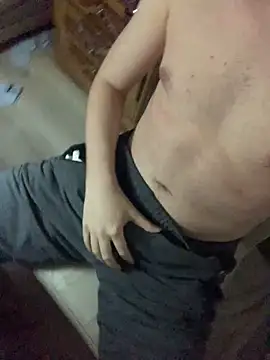 Snapshot of Erenn34 chatting on 5, 4, 2026 Erenn34 online show from 5, 4, 2026