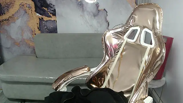 Snapshot of Cristal_v_1 chatting on 20, 2, 2025 Cristal v 1 online show from 20, 2, 2025