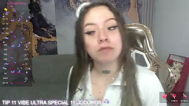 Snapshot of Cristal_v_1 chatting on 12, 3, 2025 Cristal v 1 online show from 12, 3, 2025