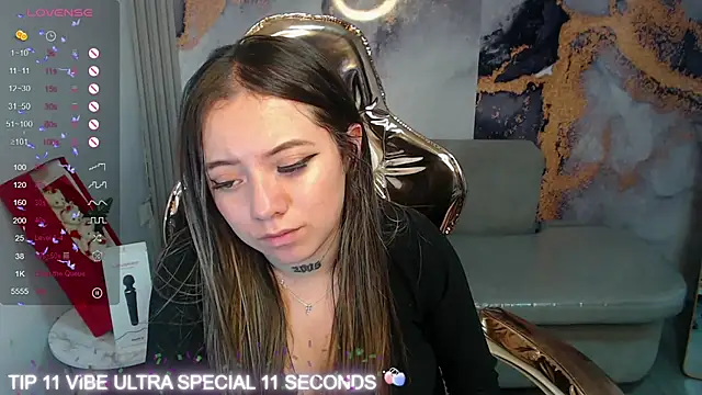 Snapshot of Cristal_v_1 chatting on 15, 3, 2025 Cristal v 1 online show from 15, 3, 2025