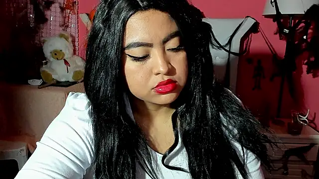 ivy roosx online show from 22, 10, 2025