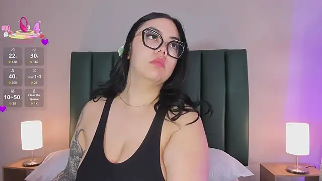 juicy led  online show from 14, 5, 2026