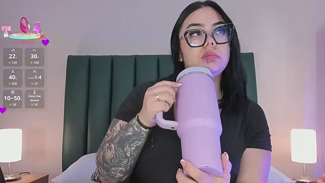Snapshot of juicy_led_ chatting on 16, 7, 2026 juicy led online show from 16, 7, 2026