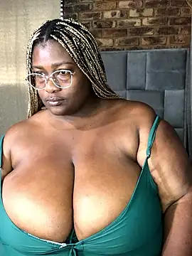 Snapshot of bustytitsxxx chatting on 14, 1, 2026 bustytitsxxx online show from 14, 1, 2026