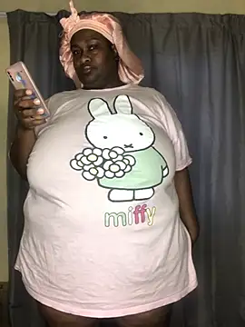 Snapshot of bustytitsxxx chatting on 20, 6, 2026 bustytitsxxx online show from 20, 6, 2026