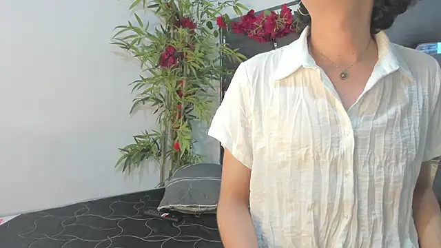 Black Rose2 online show from 5, 3, 2025