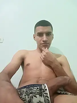 Snapshot of Rogersmit2 chatting on 21, 12, 2024 Rogersmit2 online show from 21, 12, 2024