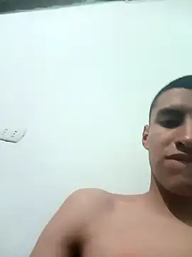 Snapshot of Rogersmit2 chatting on 4, 1, 2025 Rogersmit2 online show from 4, 1, 2025