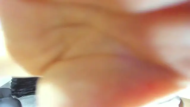 Snapshot of AprilDubois chatting on 12, 2, 2025 AprilDubois online show from 12, 2, 2025