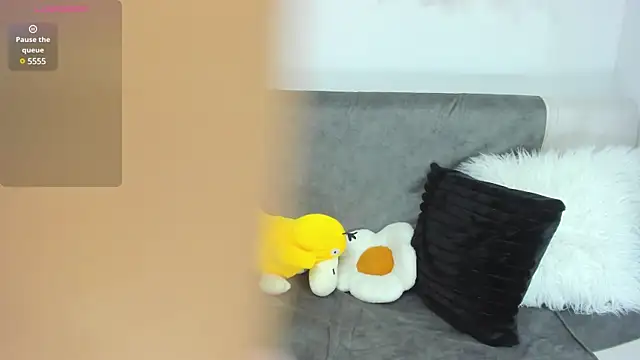 Snapshot of AprilDubois chatting on 3, 3, 2025 AprilDubois online show from 3, 3, 2025