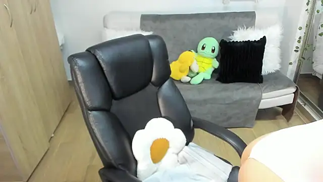 Snapshot of AprilDubois chatting on 10, 9, 2025 AprilDubois online show from 10, 9, 2025