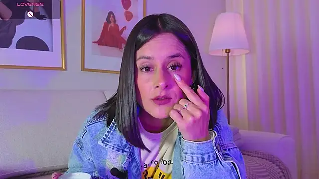 Alice milf  online show from 28, 3, 2026