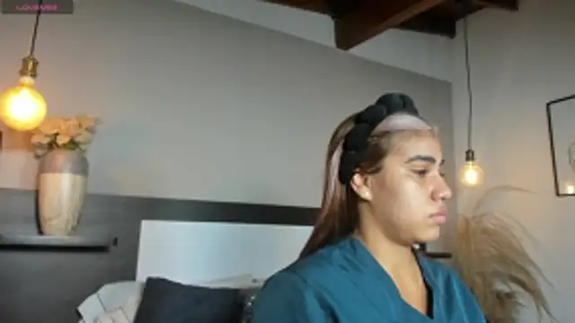 Snapshot of SaraaJhonsonn chatting on 9, 4, 2026 SaraaJhonsonn online show from 9, 4, 2026