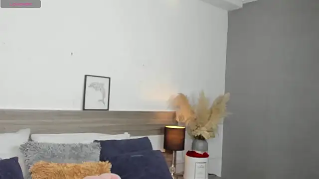 Snapshot of SaraaJhonsonn chatting on 24, 4, 2026 SaraaJhonsonn online show from 24, 4, 2026