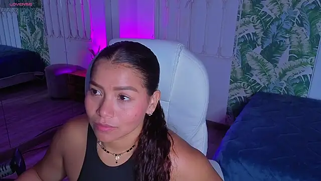 Snapshot of loly_marce chatting on 18, 5, 2026 loly marce online show from 18, 5, 2026