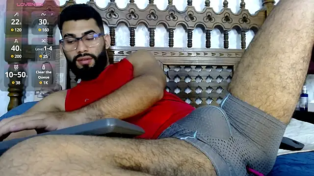 Snapshot of MattewRey chatting on 10, 12, 2024 MattewRey online show from 10, 12, 2024