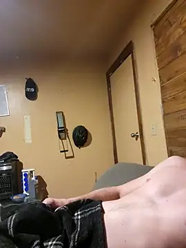 Snapshot of BigDDave6979 chatting on 18, 2, 2025 BigDDave6979 online show from 18, 2, 2025