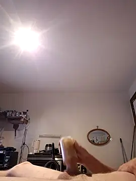 Snapshot of BigDDave6979 chatting on 17, 4, 2026 BigDDave6979 online show from 17, 4, 2026