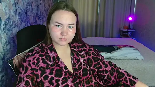 Snapshot of Jenny_Fox chatting on 4, 10, 2025 Jenny Fox online show from 4, 10, 2025