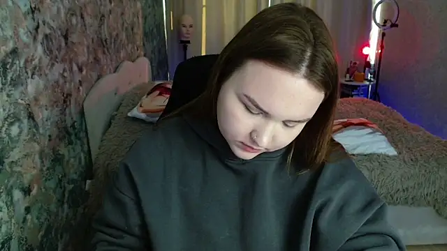 Jenny Fox online show from 6, 11, 2025