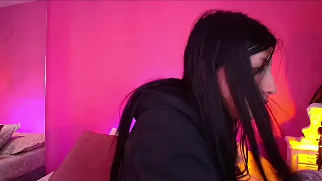 Nicolette ks  online show from 30, 12, 2024