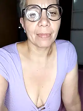 Snapshot of luz_bella chatting on 16, 12, 2024 luz bella online show from 16, 12, 2024