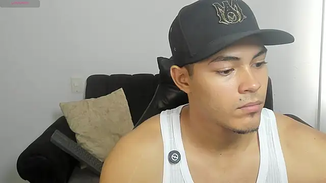 Snapshot of Iamdylan777 chatting on 6, 4, 2026 Iamdylan777 online show from 6, 4, 2026