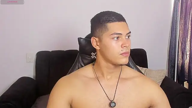 Snapshot of Iamdylan777 chatting on 15, 4, 2026 Iamdylan777 online show from 15, 4, 2026