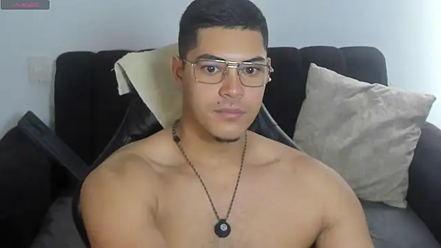 Snapshot of Iamdylan777 chatting on 16, 4, 2026 Iamdylan777 online show from 16, 4, 2026