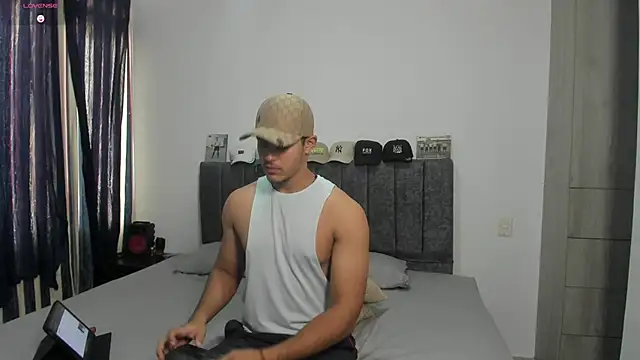 Snapshot of Iamdylan777 chatting on 29, 4, 2026 Iamdylan777 online show from 29, 4, 2026