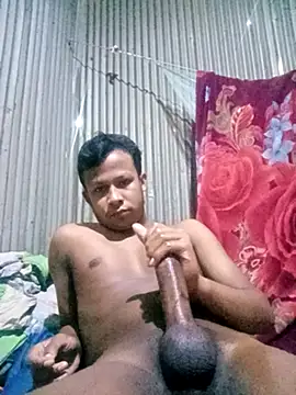 Snapshot of Hot_boy_017 chatting on 13, 10, 2025 Hot boy 017 online show from 13, 10, 2025