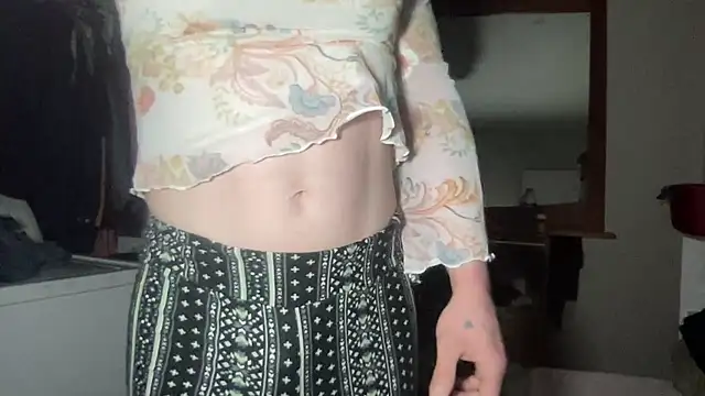 Snapshot of sum1betterthanmost chatting on 22, 4, 2026 sum1betterthanmost online show from 22, 4, 2026