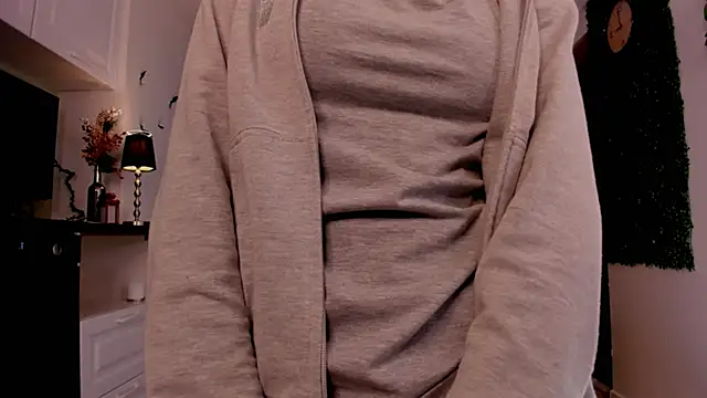 BettyBrowni online show from 18, 2, 2025