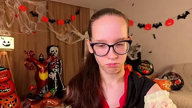 BettyBrowni online show from 31, 10, 2025