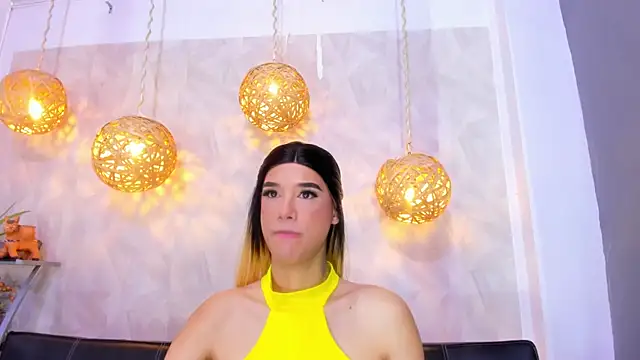 victoria aleia  online show from 2, 2, 2025