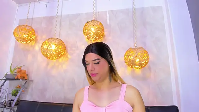 victoria aleia  online show from 5, 2, 2025