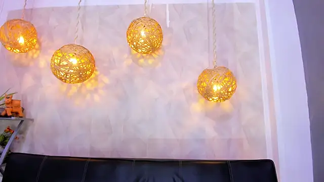 victoria aleia  online show from 6, 2, 2025