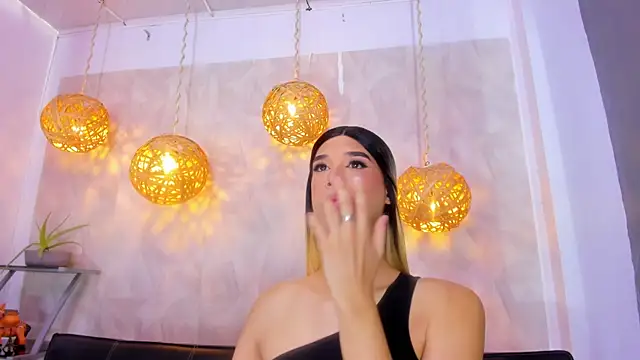 victoria aleia  online show from 15, 3, 2025