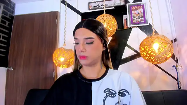 victoria aleia  online show from 27, 10, 2025