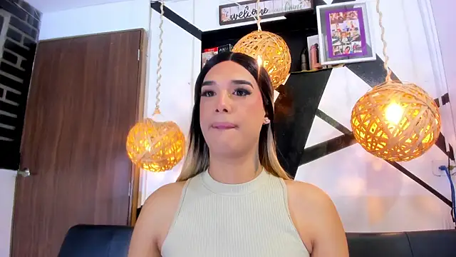 victoria aleia  online show from 29, 10, 2025