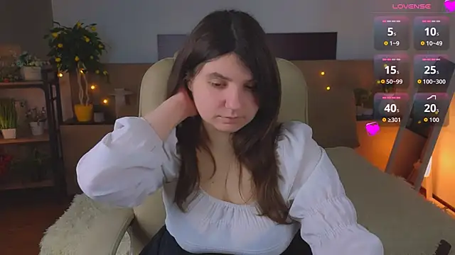 Viola  Shy online show from 16, 4, 2026