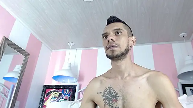 Snapshot of BIGZEHUZ chatting on 11, 3, 2025 BIGZEHUZ online show from 11, 3, 2025