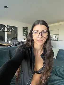 Wildberry  online show from 29, 9, 2025