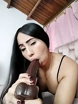 Snapshot of Emma_Evelyn chatting on 13, 1, 2026 Emma Evelyn online show from 13, 1, 2026