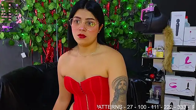 Snapshot of Sweett_Mollyy chatting on 8, 3, 2026 Sweett Mollyy online show from 8, 3, 2026