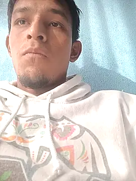 Snapshot of Leonul chatting on 17, 12, 2025 Leonul online show from 17, 12, 2025