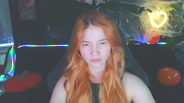 erikabrian online show from 28, 10, 2025