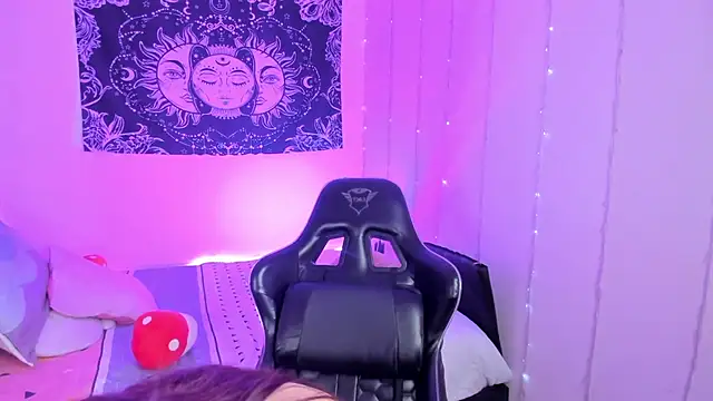 Fernanda   online show from 5, 2, 2025