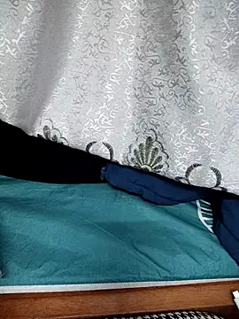 Snapshot of Haralushiaaa chatting on 24, 11, 2025 Haralushiaaa online show from 24, 11, 2025