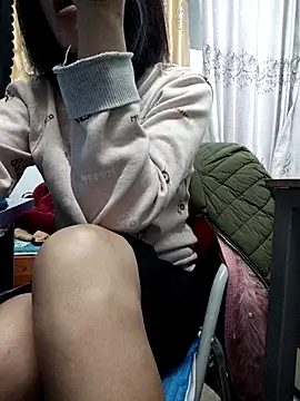 Snapshot of Haralushiaaa chatting on 28, 11, 2025 Haralushiaaa online show from 28, 11, 2025